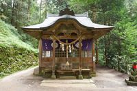 金持神社(日野町金持)