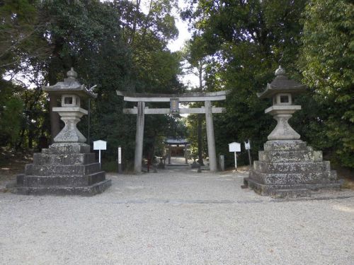月讀神社(月読神社) -京田辺市大住池平-