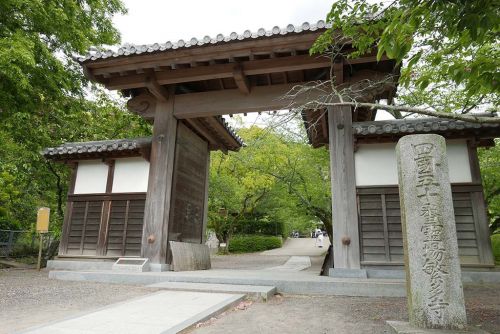 東 山 繁多寺 【四国88-50】