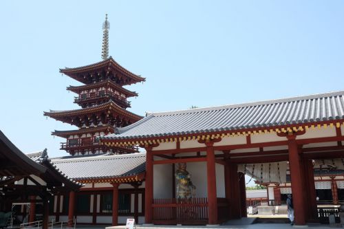 【世界遺産】鮮やかな色使いが美しい「薬師寺」に行ってきた!