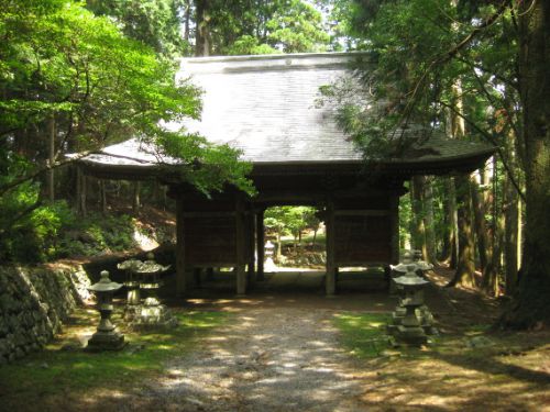 ▼秋葉山本宮秋葉神社(上社)・東の神門・西ノ閽の神門▼