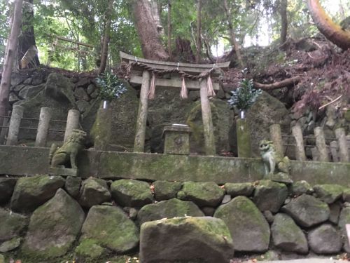 「岩谷の滝 大聖院」奈良県生駒市門前町 (2/3)