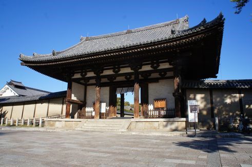 晩秋の斑鳩里・法隆寺伽藍