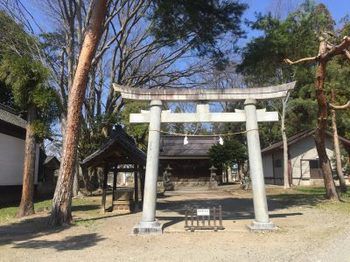 【神社仏閣巡り】 3月下旬このところ、気温の差が激しかったが、本日は初夏の陽気!健御名方神社 (須坂市郷原)に参拝する!