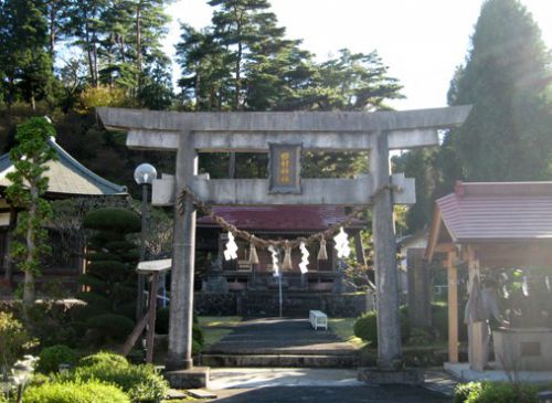 紫石の志賀理和気神社②