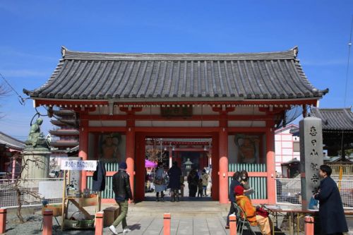 津観音寺、「伊勢は津でもつ、津は伊勢でもつ」はこのお寺が唱い始め。