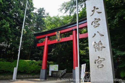 大宮八幡宮は小さなおじさんと出会える「東京のへそ」と愛される聖地