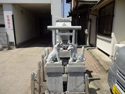 「稲荷社」(大磯町国府新宿)