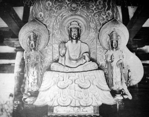 粉河寺の豪壮な庭園と古代磐座信仰