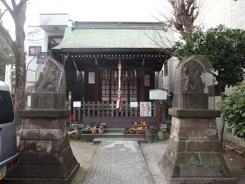 甘酒稲荷神社 - 幼児の病気平癒に霊験があると伝わるお稲荷さま
