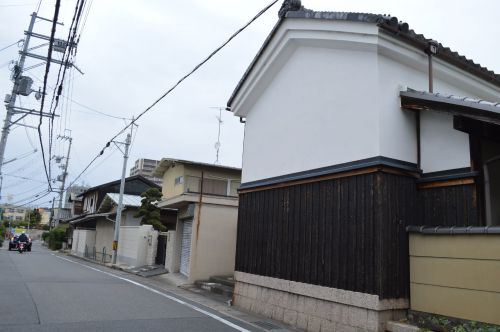 蔵のある風景城陽0424回 水度神社表参道 付近
