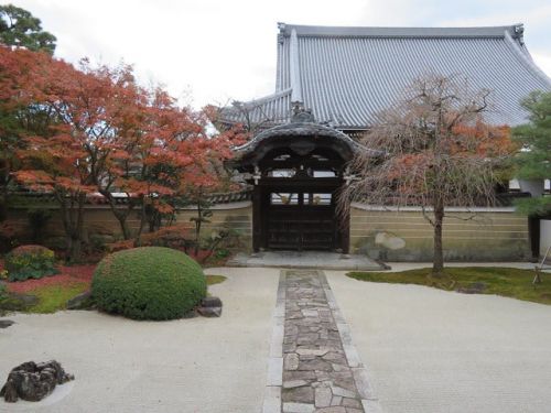 京を巡る(14)妙顕寺 勅使門