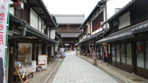 大通寺 長浜にて