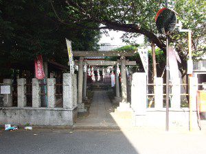 藤神稲荷神社(中野区弥生町) - 旧雑色村の鬼門避けとして祀られていた稲荷社