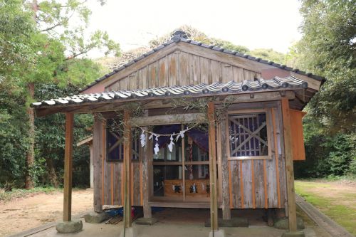 早尾神社(島本)・同心円と卑弥呼の鏡